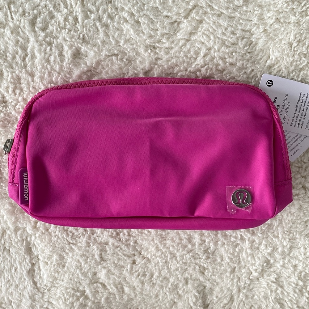 ❤️ Lululemon Sonic Pink Extended Strap Everywhere Belt Bag NWT